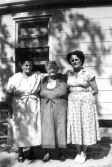 Leona Jackson Surrat, Della Johnson Jackson Spraggins, Alma Jackson Mulligan Neves