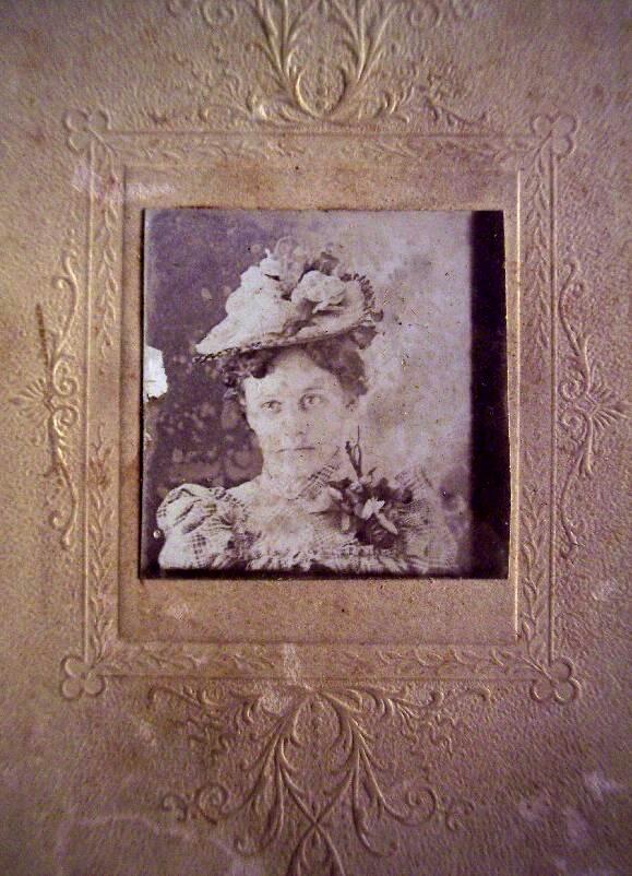 Unknown - possibly a Rodgers or Beasley - Can you help identify this lady?