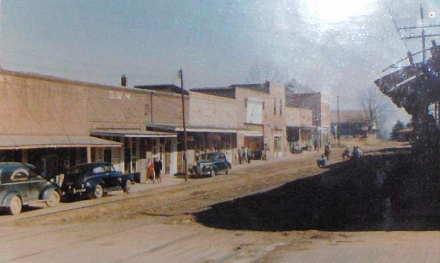 Front of Hammons Funeral Home, Warren, Arkansas