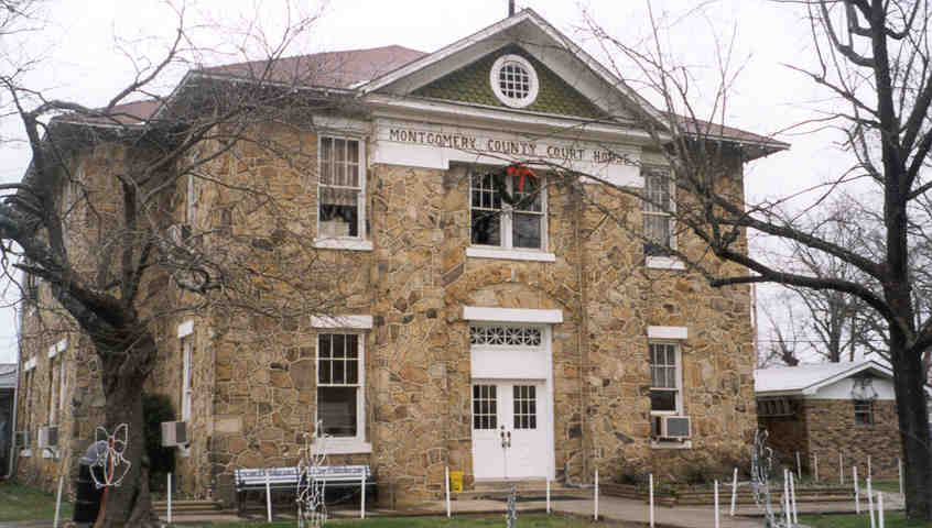 Montgomery County Courthouse Christmas 1998